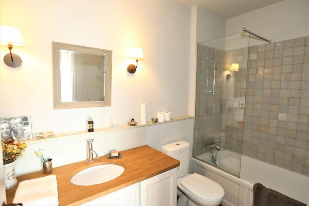 In Gordes, Facing The Entire Luberon Park A Beautiful 5 Bedrooms House Kültér fotó