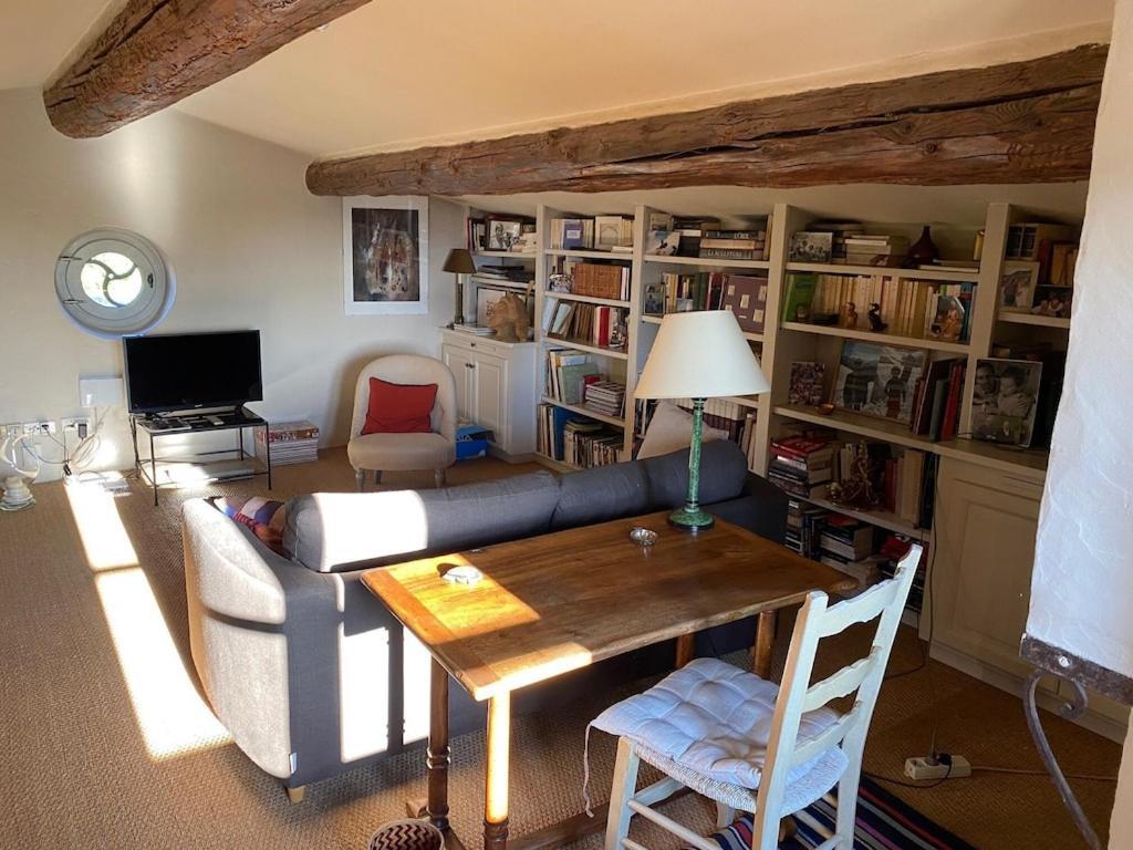 In Gordes, Facing The Entire Luberon Park A Beautiful 5 Bedrooms House Kültér fotó