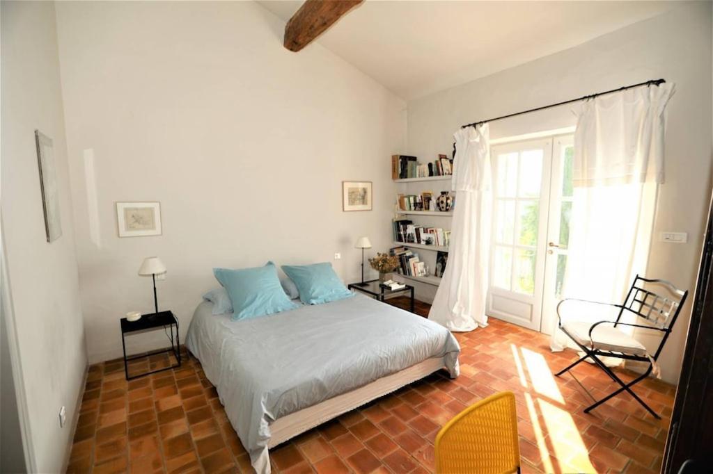 In Gordes, Facing The Entire Luberon Park A Beautiful 5 Bedrooms House Kültér fotó